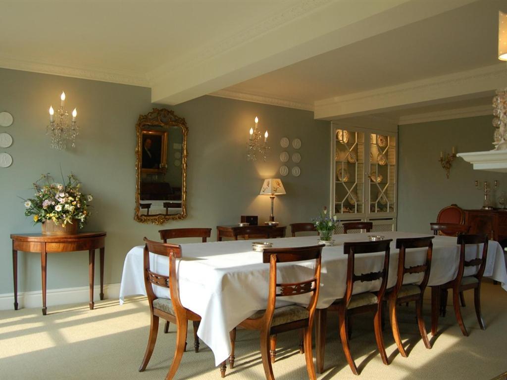 Bed and Breakfast Manor Farm Egerton Malpas  Экстерьер фото