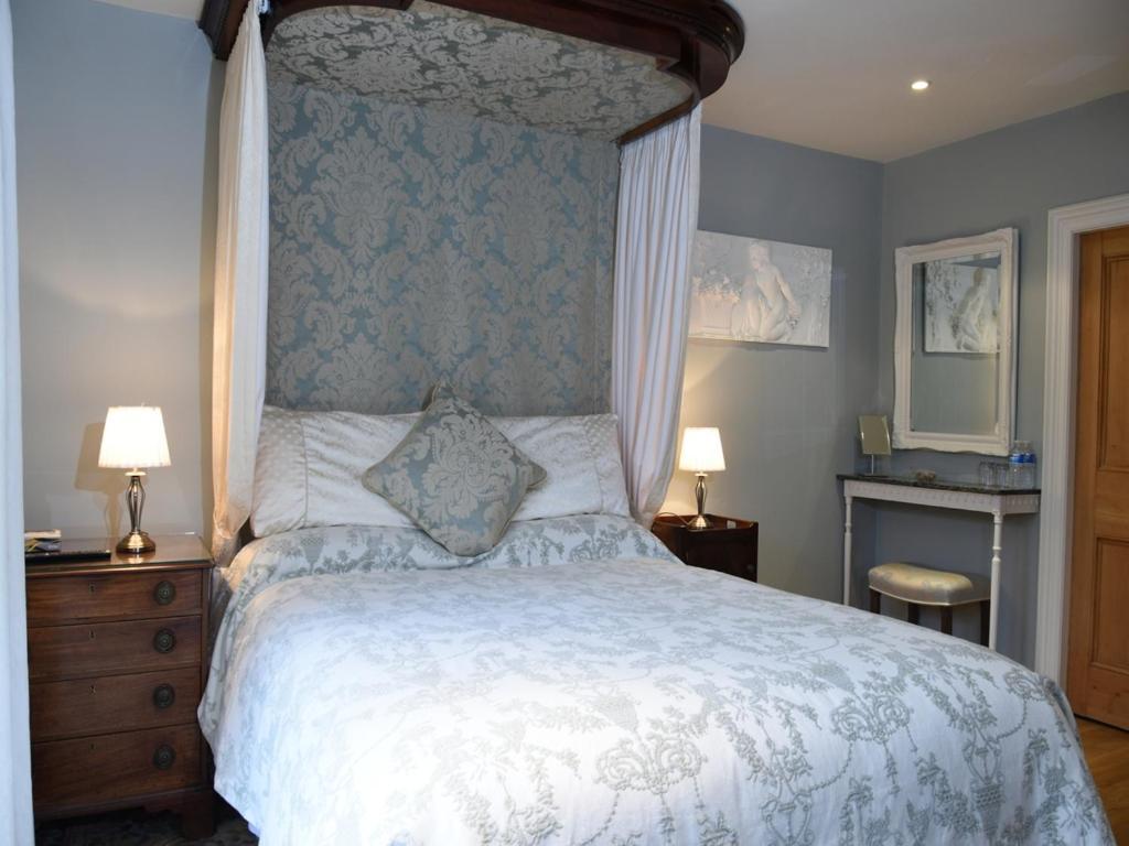 Bed and Breakfast Manor Farm Egerton Malpas  Номер фото